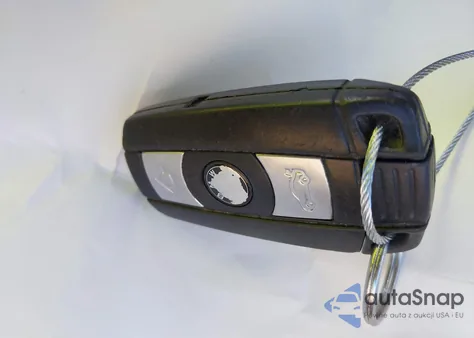 2007 BMW 328I z USA, uszkodzony, nr VIN WBAVA37547NL15254